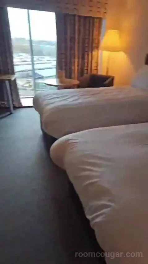 Standard Twin Room (#412) bed picture #10