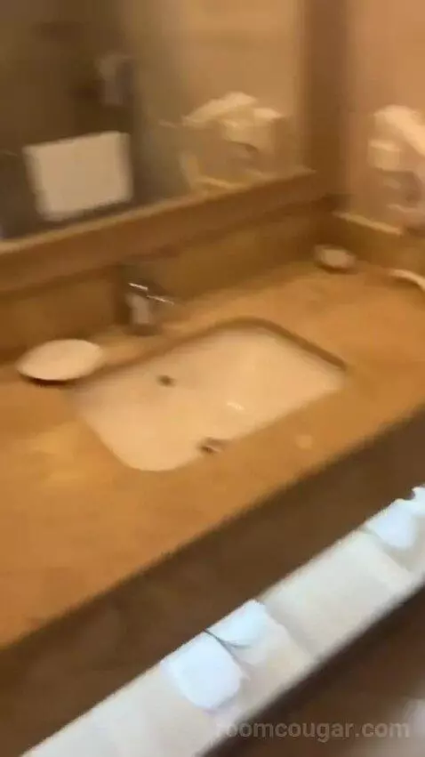 Standard (#7001) bathroom picture #4