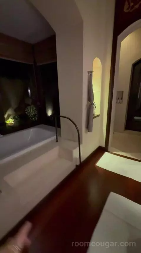 Suite (Pool Villa 2) bathroom picture #7