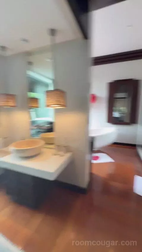 Premier Ocean-View Pool Villa King (#904) bathroom picture #3