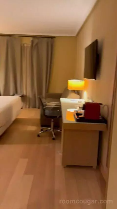 Superior Double or Twin Room (#201) bed picture #1
