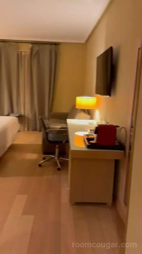 Superior Double or Twin Room (#201) bed picture #2