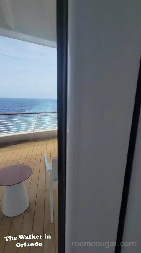 Balcony Cabin (#7694) view picture #2