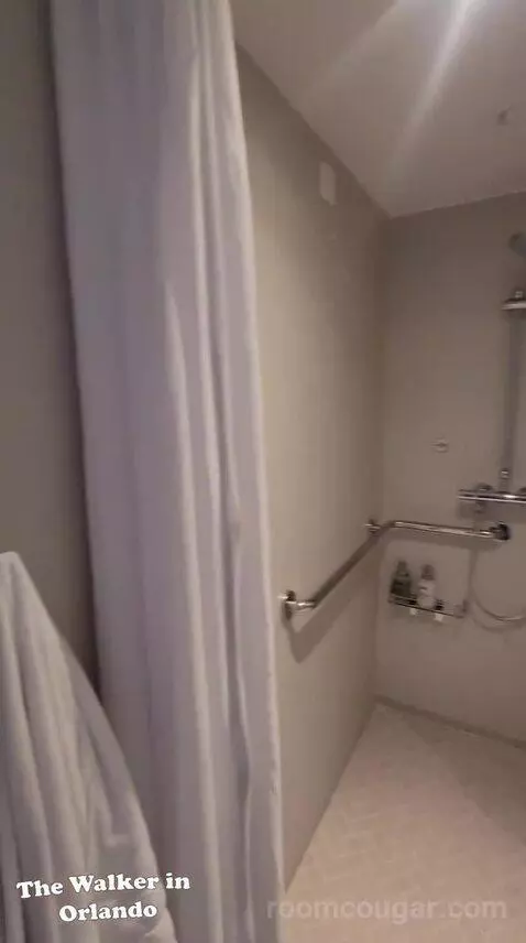 Balcony Cabin (#7694) bathroom picture #7