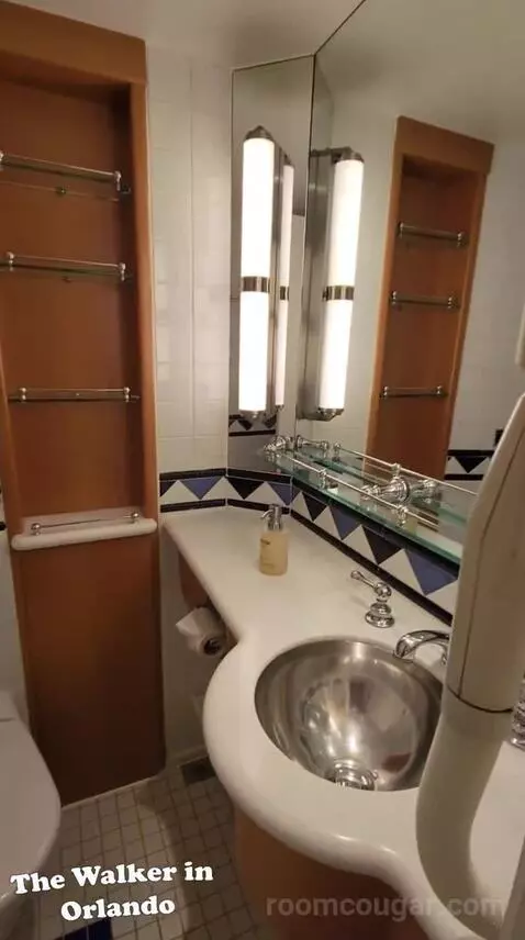 Family Cabin (#8556) bathroom picture #6