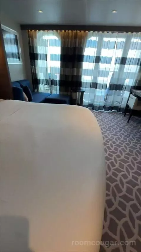 Junior Suite (#13234) bed picture #10