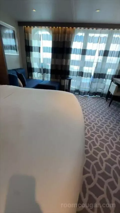 Junior Suite (#13234) bed picture #11