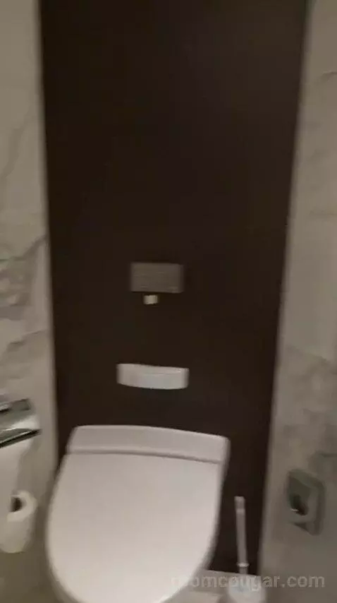 Suite Aft Balcony (G732) bathroom picture #3