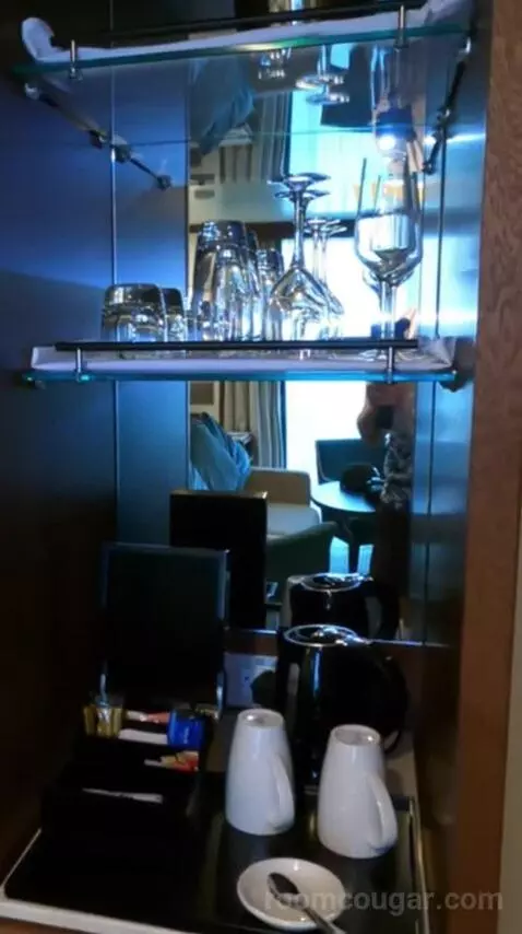 Aft Balcony Suite (A727) picture #4