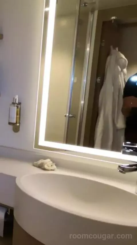 Conservatory Mini Suite (#8237) bathroom picture #11