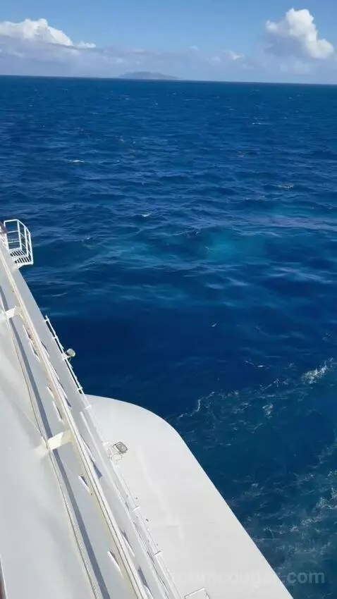 Aft Balcony Deck 8 (G728) view picture #5