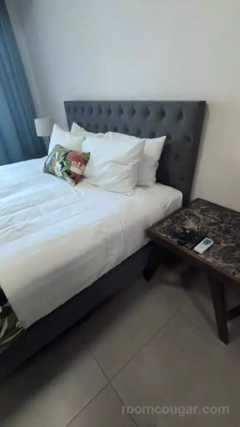 Only 5 Rooms Left! 2 Single Beds, Deluxe Studio, Seafront, Non-Smoking (202B) bed picture #5