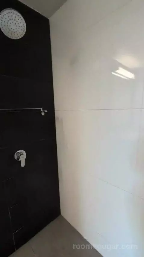Only 5 Rooms Left! 2 Single Beds, Deluxe Studio, Seafront, Non-Smoking (202B) bathroom picture #6