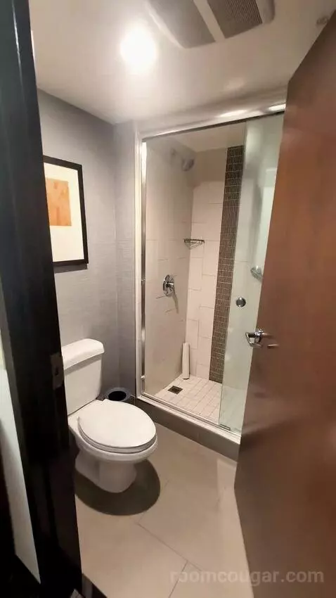 King Room with Sofa Bed - High Floor (#523) bathroom picture #6