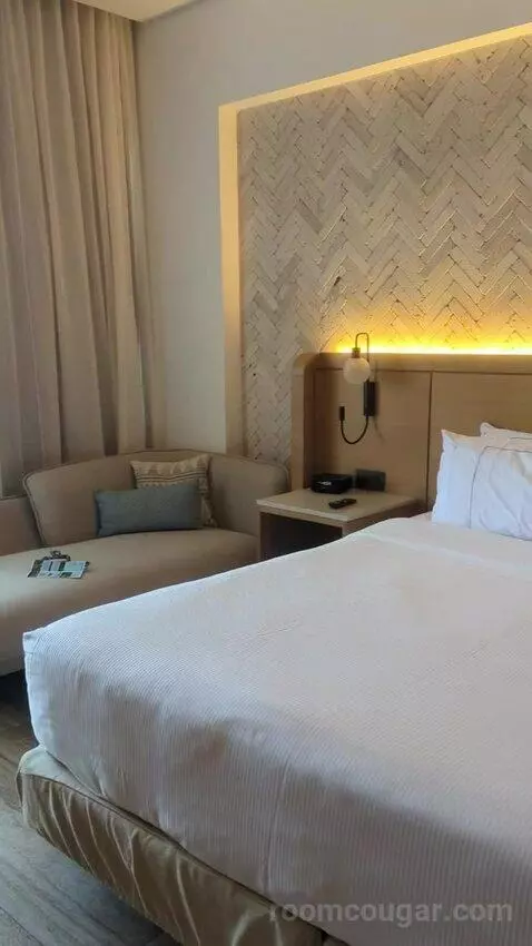 King Room with Ocean View bed picture #5