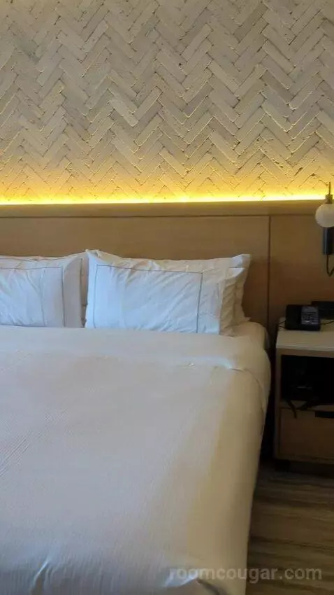 King Room with Ocean View bed picture #9