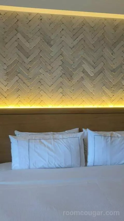 King Room with Ocean View bed picture #10