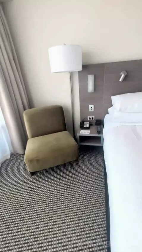 Deluxe King Room with Sea View (#720) bed picture #5