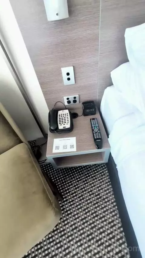 Deluxe King Room with Sea View (#720) bed picture #10