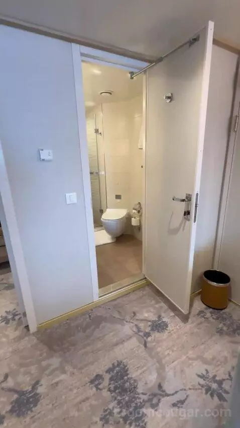 Ocean View Suite (#638) bathroom picture #2