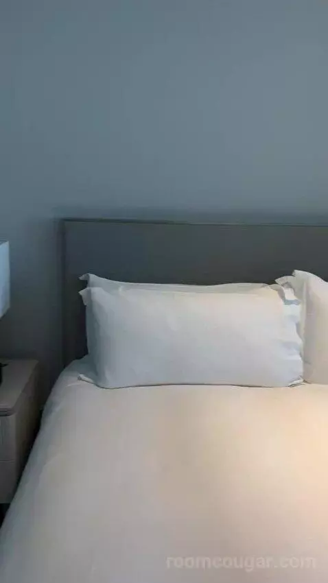 Superior Hinterland King Room (#3104) bed picture #3