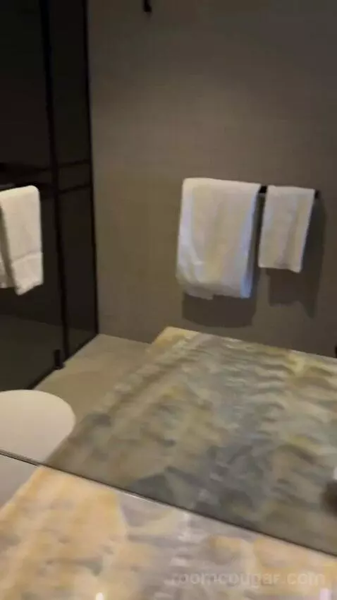 Superior Hinterland King Room (#3104) bathroom picture #2