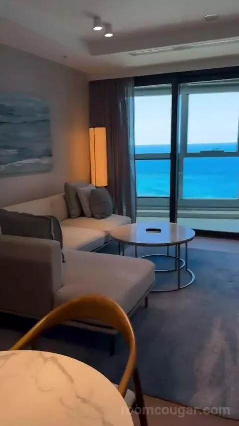 Superior Hinterland King Room (#3104) view picture #2
