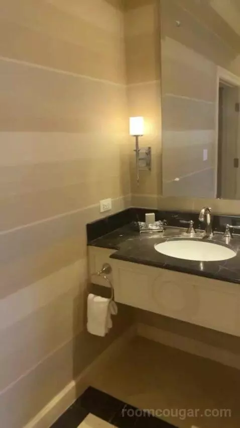 Grand One Bedroom Suite (#5831) bathroom picture #7