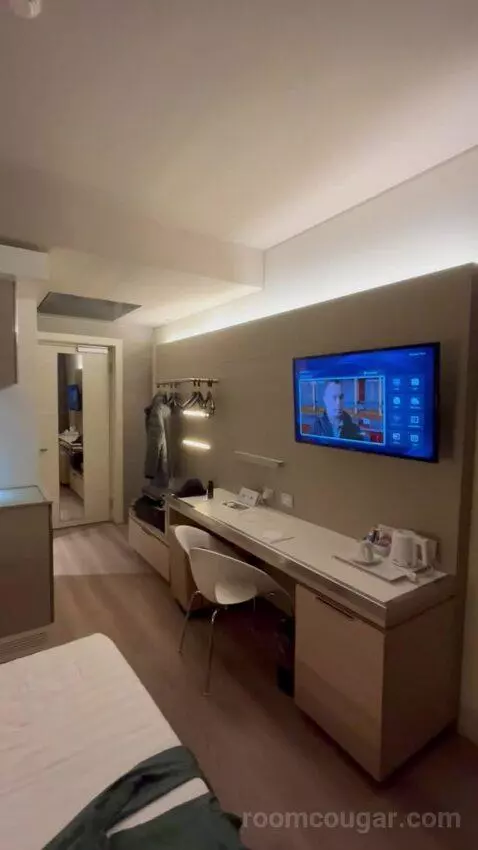 Standard Single Room (#703) picture #20