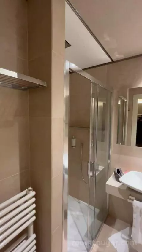 Standard Single Room (#703) picture #7
