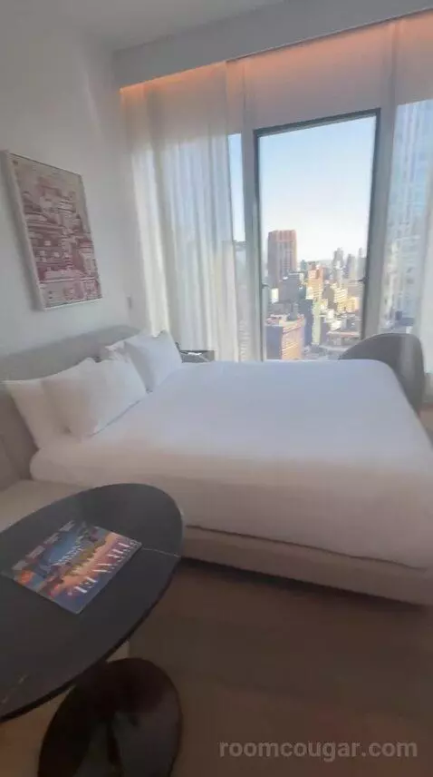 Superior King Room (#3507) view picture #3