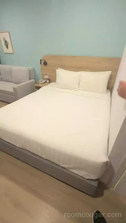 Superior Double Room (#306) bed picture #10