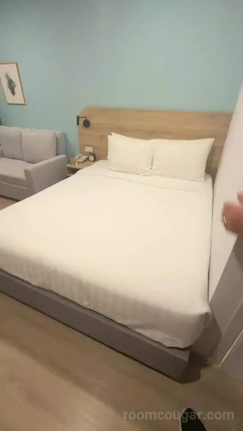 Superior Double Room (#306) bed picture #11