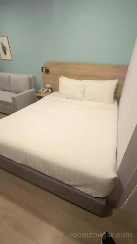 Superior Double Room (#306) bed picture #12