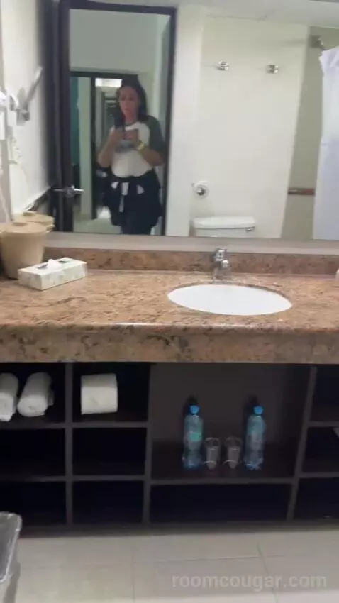 Deluxe Ocean View (#1732) bathroom picture #1