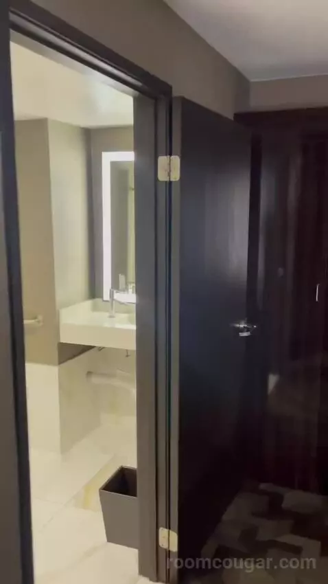 Double Room with Two Double Beds (#1016) bathroom picture #2