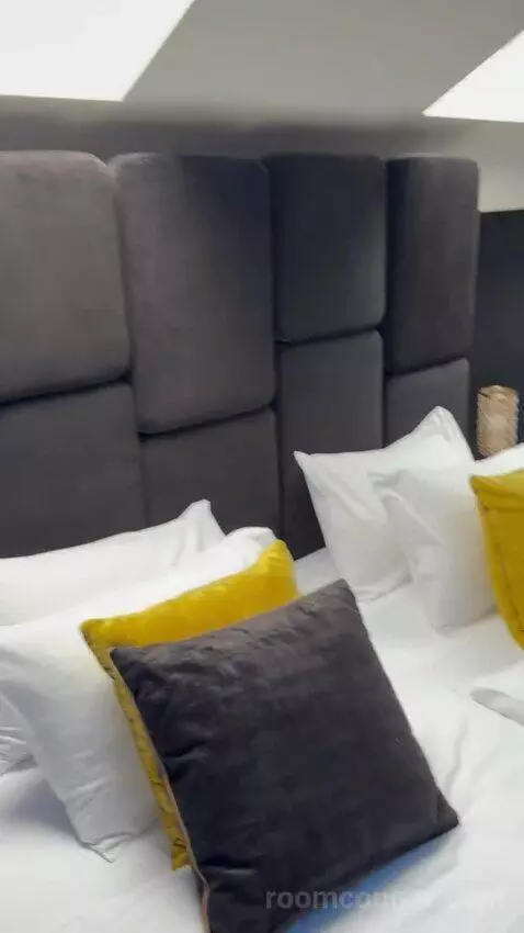 Deluxe Apartment (#108) bed picture #4