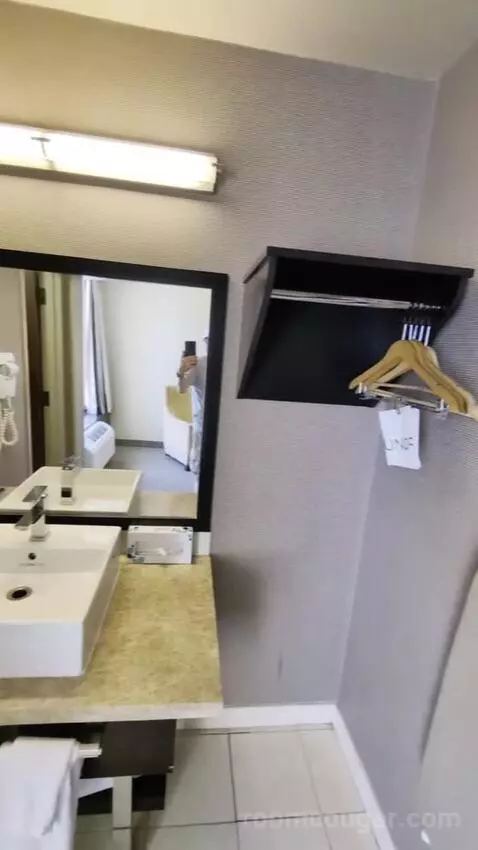 Deluxe Room picture #19