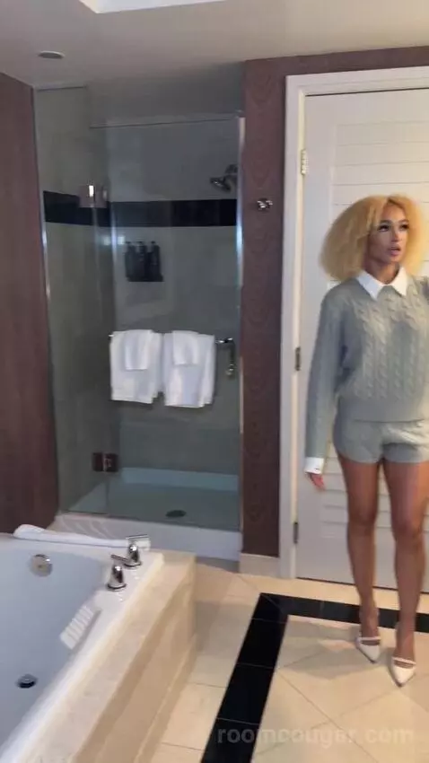 Stay Well Resort Two Queen bathroom picture #3