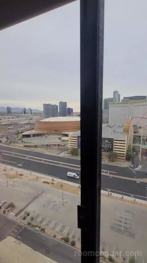 Resort Tower King (#22231) view picture #9