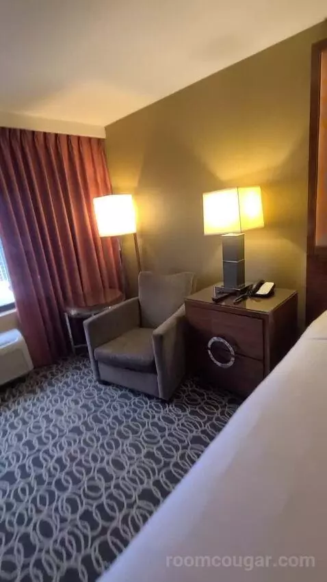 Resort Tower King (#22231) bed picture #8