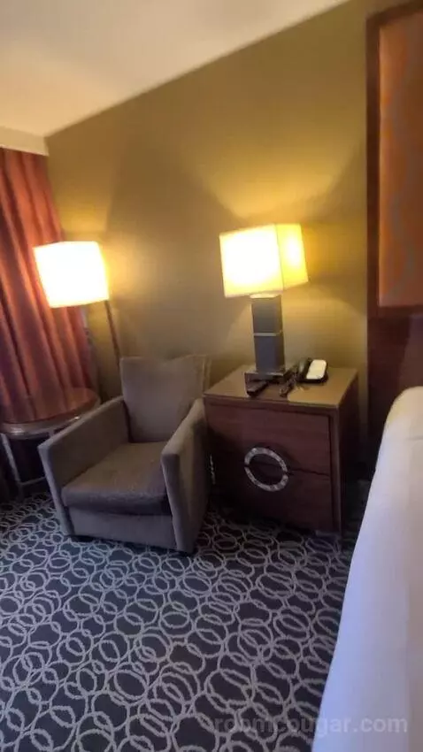 Resort Tower King (#22231) bed picture #12