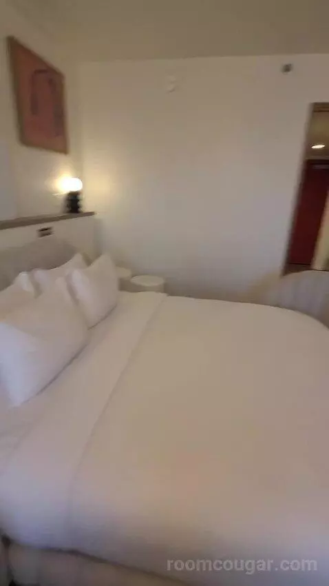 Chamber King (#31021) bed picture #11