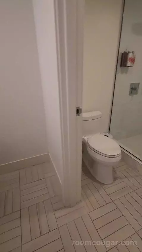 Chamber King (#31021) bathroom picture #6