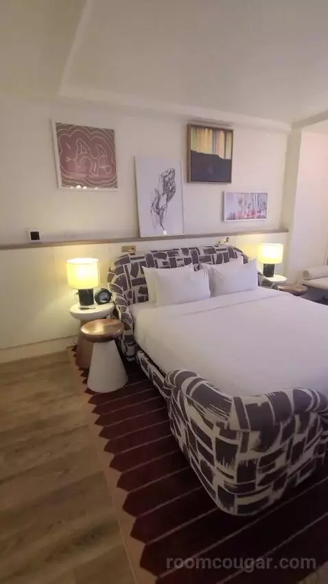 Ruby Chamber King (#10711) bed picture #6