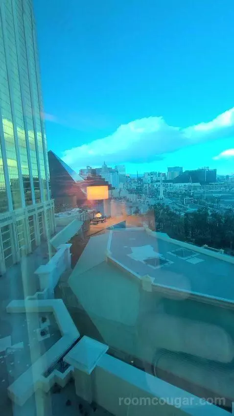 Resort Two Queen Strip View (#11217) view picture #8