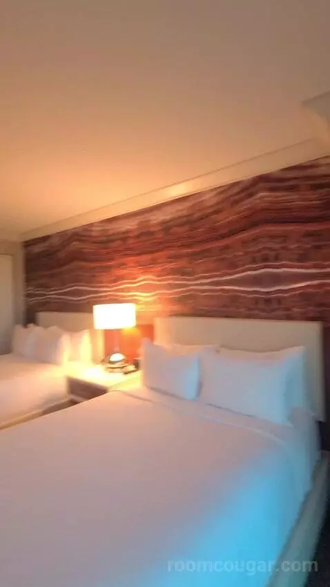 Resort Two Queen Strip View (#11217) picture #14