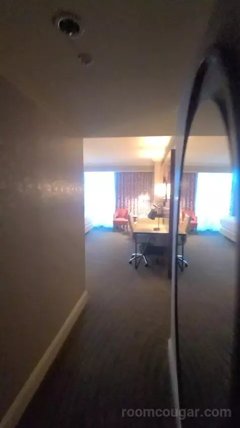 Resort Two Queen Strip View (#11217) picture #3