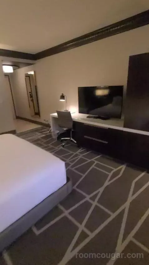 Tower Premier King (#4322) picture #16