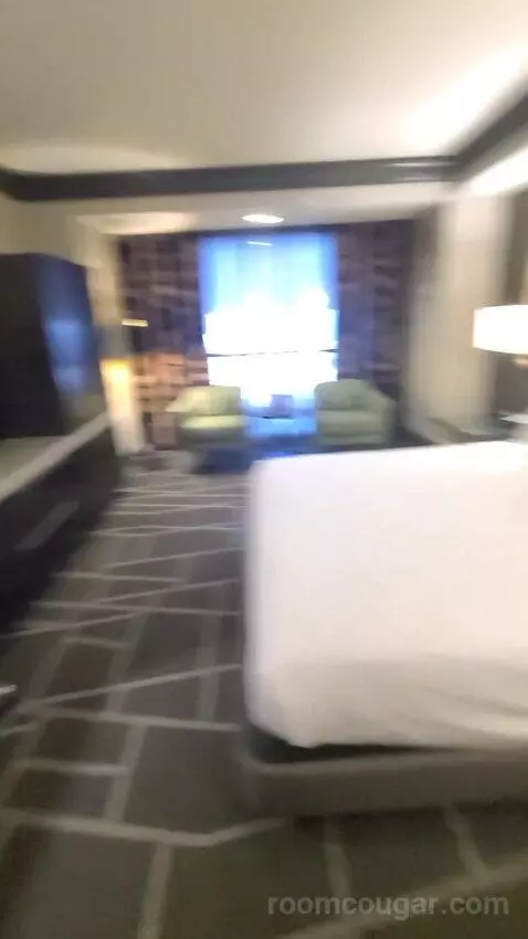 Tower Premier King (#4322) bed picture #3